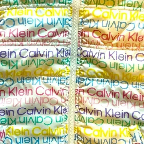 Calvin Klein Vest Size 6T Girls Puffy Puffer Vest. 15% dsct w 2+ bndle - Picture 2 of 7